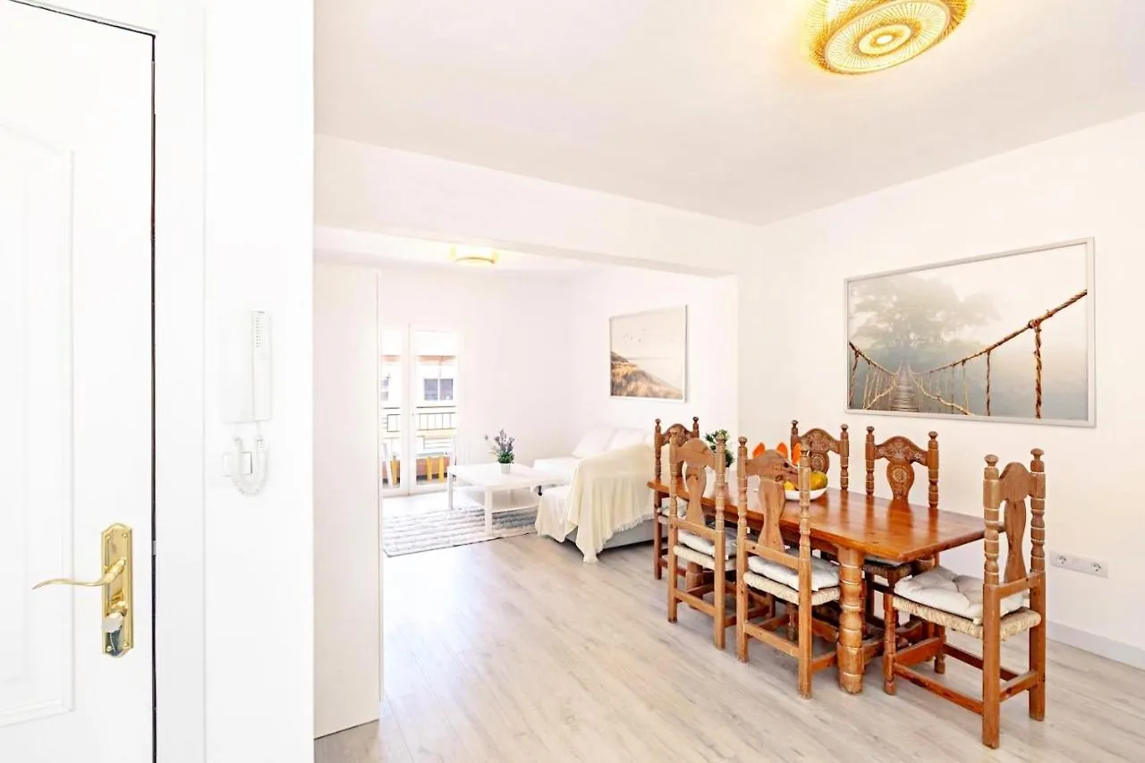 סנטה קרוז דה טנריף City Loft - Bright And Spaceful Apartment